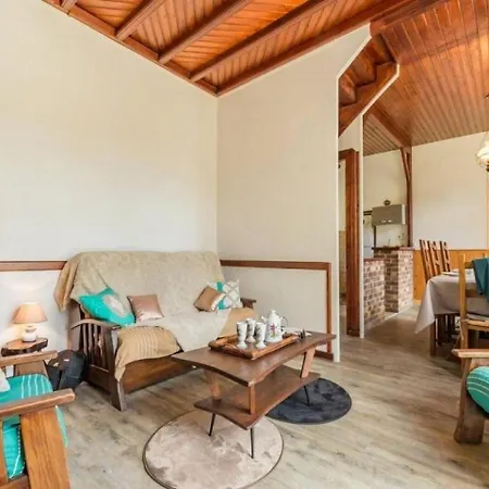 House Myriam سانت-بريفين-لي-بان