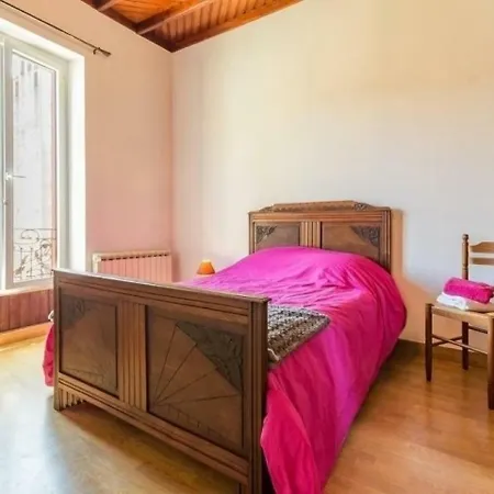 House Myriam * سانت-بريفين-لي-بان